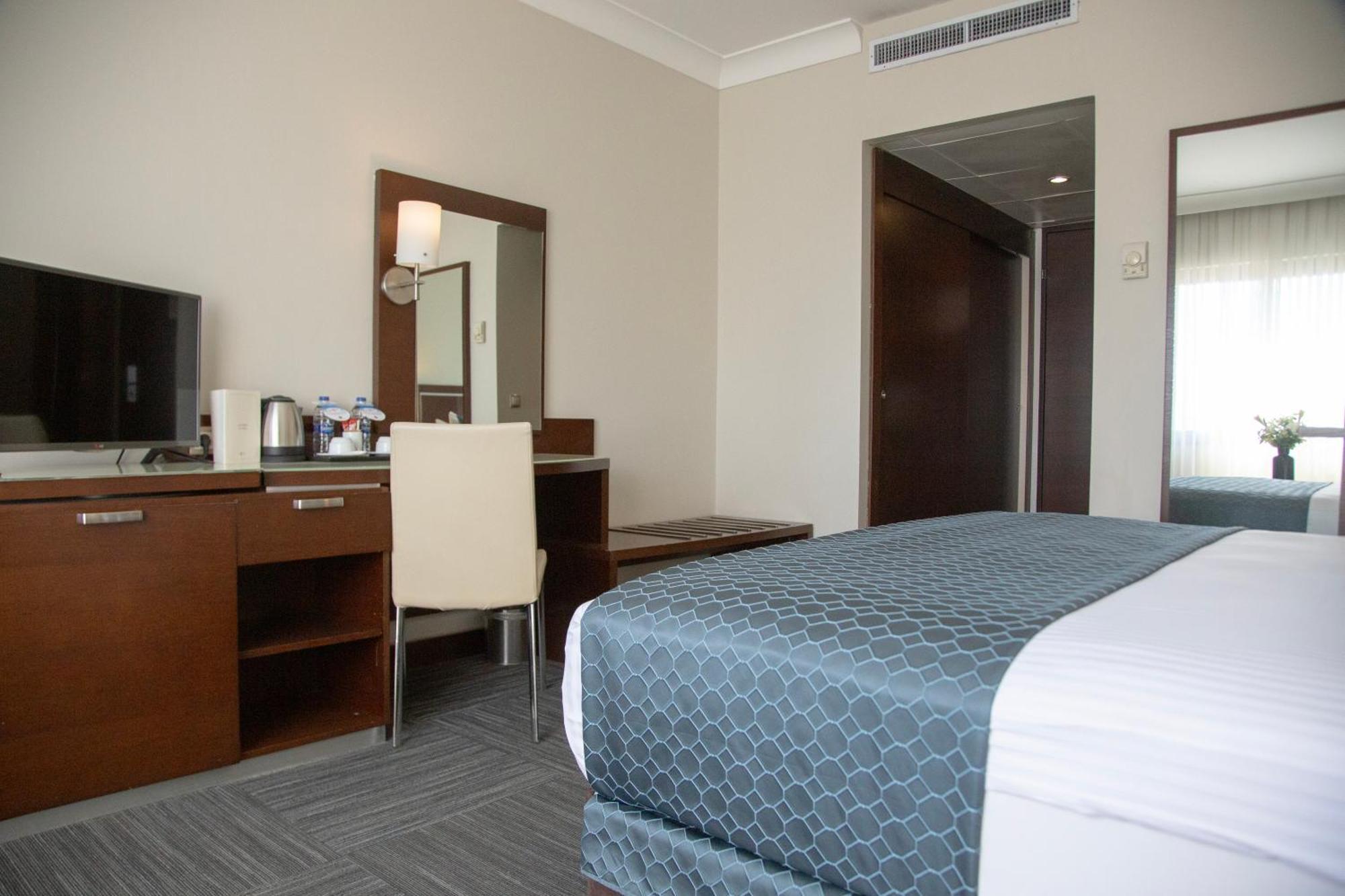 Kaya Prestige Hotel Izmir Eksteriør billede